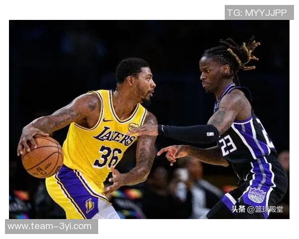 东里三分失准却逆转胜利夯夯维亚表现惊艳湖人三笔引援成就巨大成功